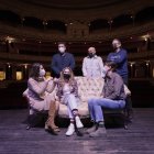 Parte del equipo, en el Teatro Cervantes.