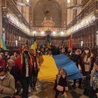 La enseña de Ucrania estuvo muy presente en el acto de oración por la paz en la Catedral.
