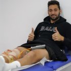 El jugador, que será operado, estará de baja entre seis y nueve meses.