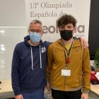 Manuel Céspedes Gallardo junto a su profesor, Agustín Ramos.