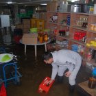 El género y las cámaras frigoríficas de La Barraca han quedado totalmente inservibles. Foto de V.N.