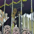 La Virgen salió en olor de multitudes desde el colegio de La Salle.
