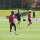 El míster durante la sesión de este jueves en el Anexo.