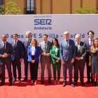 Foto de familia tras el acto sobre el AVE de Cadena SER Andalucía.