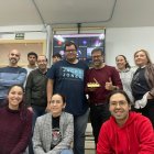 Cristóbal Castillo junto a sus alumnos en el IES Abdera.