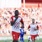 El delantero nigeriano será uno de los atractivos en el mercado de fichajes.