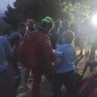 Efectivos, durante las labores de rescate en la Cueva de la Gitana de María.