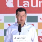 Juanma Moreno, este viernes en la sede de La Unión en Adra.