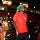 Umar Sadiq celebrando el ascenso del UD Almería.