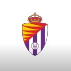 La nueva imagen del escudo del Real Valladolid tras el ascenso.