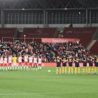 UD Almería y Mirandés guardan un minuto de silencio.