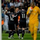 El meta Rubén vestido de amarillo y los madridistas celebrando.