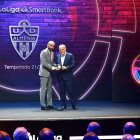 Mohamed El Assy y Javier Tebas en la Gala de la Liga.