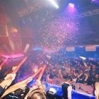 Jóvenes disfrutando en una discoteca de Almería