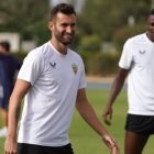 Leo Baptistao realiza su primer entrenamiento como rojiblanco.