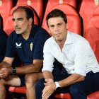 Rubi listo para vivir una noche impresionante en el Mediterráneo.