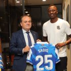 Jokin Aperribay, presidente de la Real Sociedad, con el exdelantero del Almería.