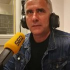 Pepe Morales en los estudios de la Cadena SER.