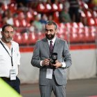 Rufete con Mohamed El Assy en la previa del Almería-Sevilla.