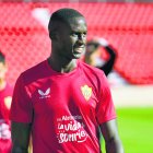 Mendes se está consolidando en el once titular de Rubi.