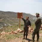 Los capitanes Nogueira y Celma, en la vía romana de Vícar.