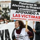 Concentración a las puertas del Congreso de los Diputados.