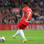 Ramazani solo para marcar en el Cam Nou y poner el 0-1.