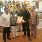 La madre de los hermanos Carmona, Manola Baraza, en el día de ayer.