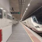 Estación Murcia El Carmen con un tren AVE de pruebas.