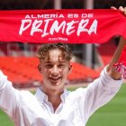 Martin Svidersky, el día que fue presentado como nuevo futbolista del Almería.