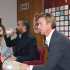 El día que Mohamed El Assy presentó a Guti.