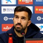 Pacheco en su puesta de largo con el conjunto periquito.