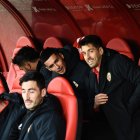 De la Hoz en el banquillo en el partido ante el Betis en el Estadio de los Juegos Mediterráneos.