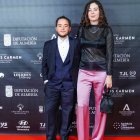 Ian de la Rosa y Emília Fort, en el photocall de los II Premios Carmen. Foto: Curro Vallejo / Premios Carmen.