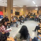 Una de las reuniones de la Asociación de Madres y Padres del Colegio Ginés Morata para tratar la gestión del comedor escolar.