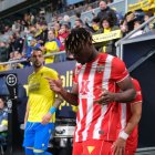 El Pichichi Touré en el Cádiz-Almería.