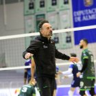 Manolo Berenguel deja de ser entrenador del primer equipo ahorrador.