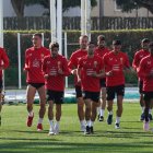 Los futbolistas ya saben que el sábado disputan un partido importantísimo en casa.