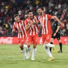 Leo Baptistao celebra su gol al Getafe con Pozo y César de la Hoz.