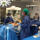 José Ignacio Abad, en el quirófano inteligente de Torrecárdenas, donde se desarrollarán las sesiones de cirugía robótica en directo.