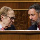 Ramón Tamames y Santiago Abascal, en el Congreso.