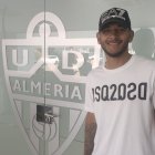 Luis Suárez con LA VOZ y Cadena SER en las oficinas del Estadio de los Juegos Mediterráneos.