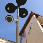 Cámara de videovigilancia instalada en la Plaza Mayor de El Ejido.