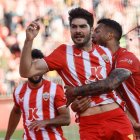 Gonzalo Melero celebrando el gol que abría el camino de la victoria con el Valencia.