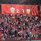 Los seguidores del Almería tienen claro su papel para seguir en Primera.