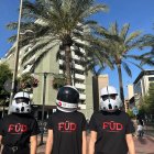 Las \'extrañas\' personas con casco que anuncian la llegada de Füd