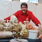 José Luis López Cano muestra su pasión por el mundo de la micología.