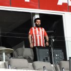 El presidente del Almería en el palco del Estadio de los Juegos Mediterráneos.