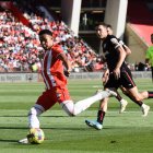 Lázaro puede ayudar a la causa en la recta final.