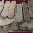 Imagen de archivo de parte de los lingotes que fueron recuperados del fondo del mar en 1997.